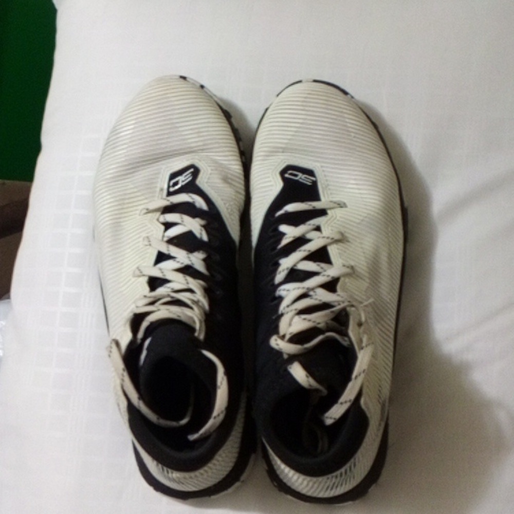 Shoes. - Picture 6 of 6